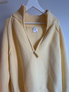 Aerie Butter Yellow V-Neck Half-Zip Sweater